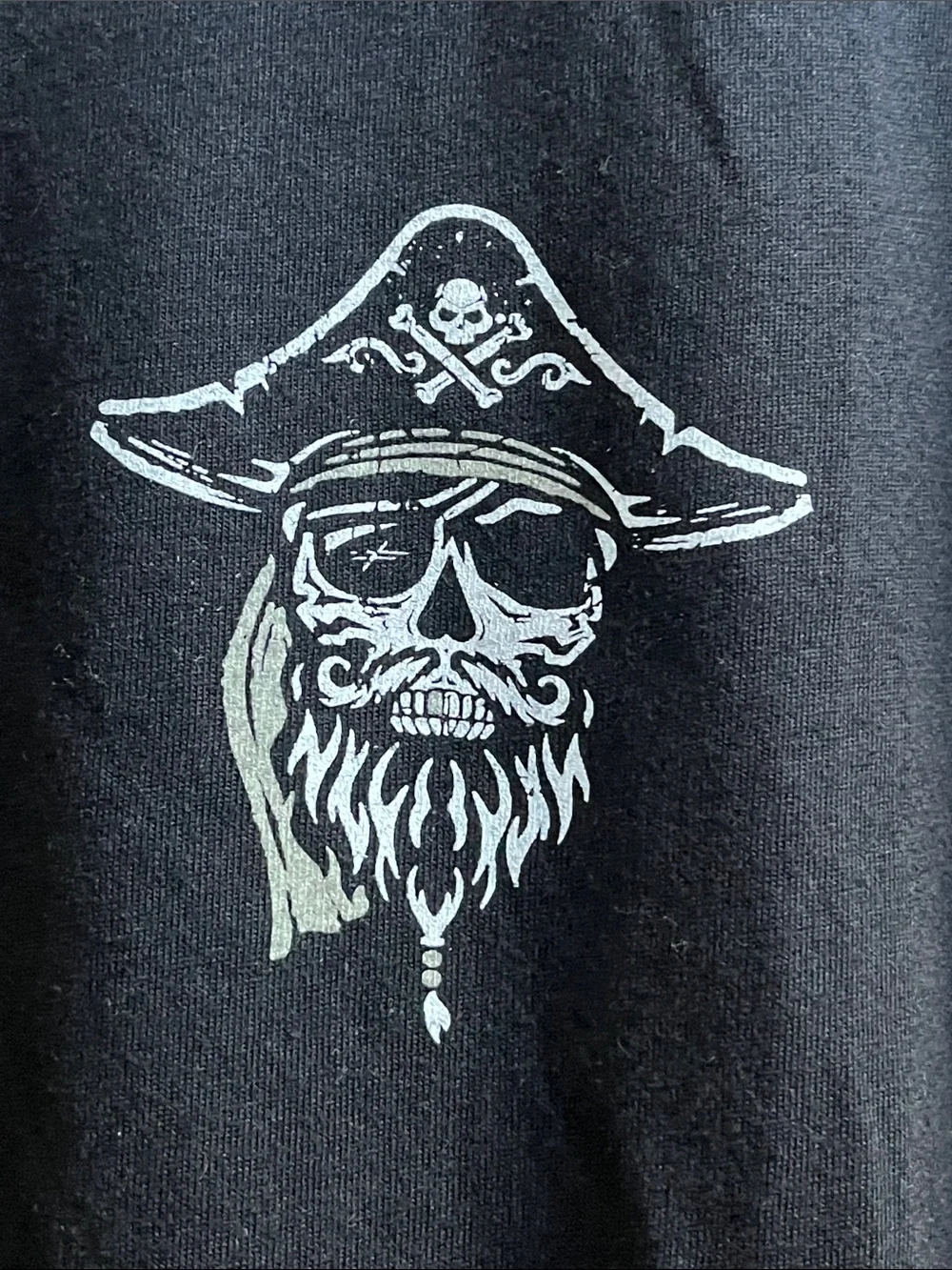 Black Pirate Skull Tee Live Bearded Short Sleeve Graphic T-shirt Size XL